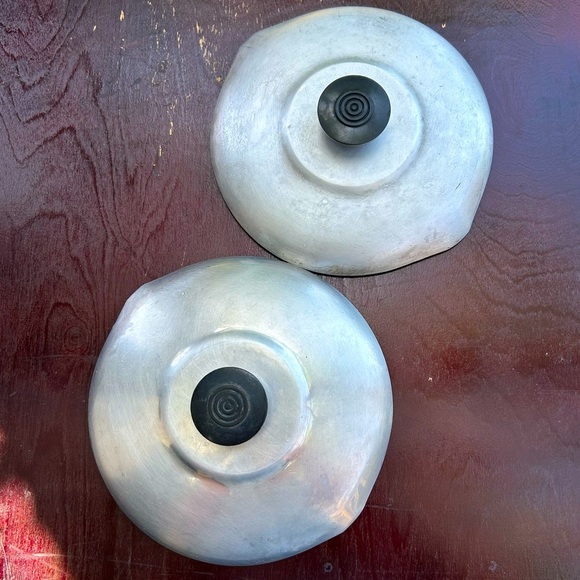 Vintage Wagner Ware Magnalite 2.5 Quart Aluminum Pot Pan LID ONLY -Set of 2 - Picture 1 of 6
